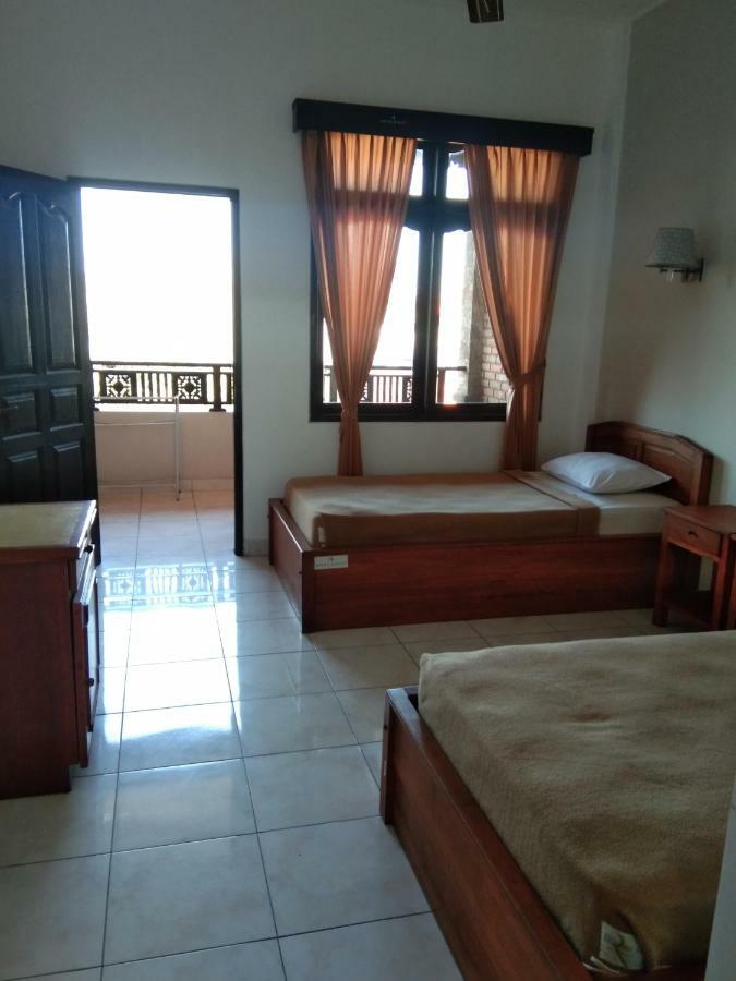 Tunjung Bali Inn Kuta Lombok Zimmer foto
